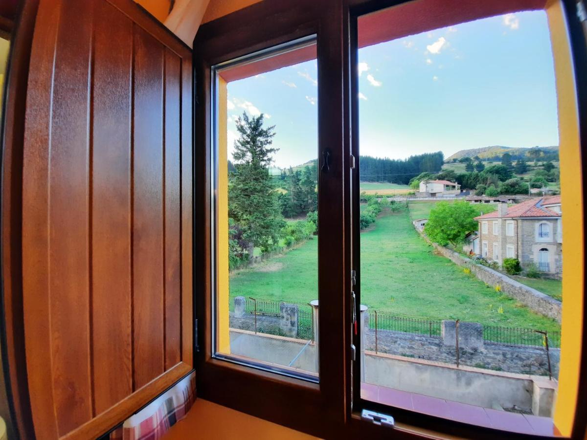 פוטס Hosteria Picos De Europa מראה חיצוני תמונה