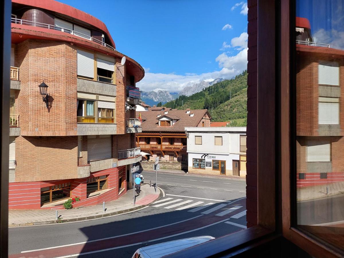 פוטס Hosteria Picos De Europa מראה חיצוני תמונה