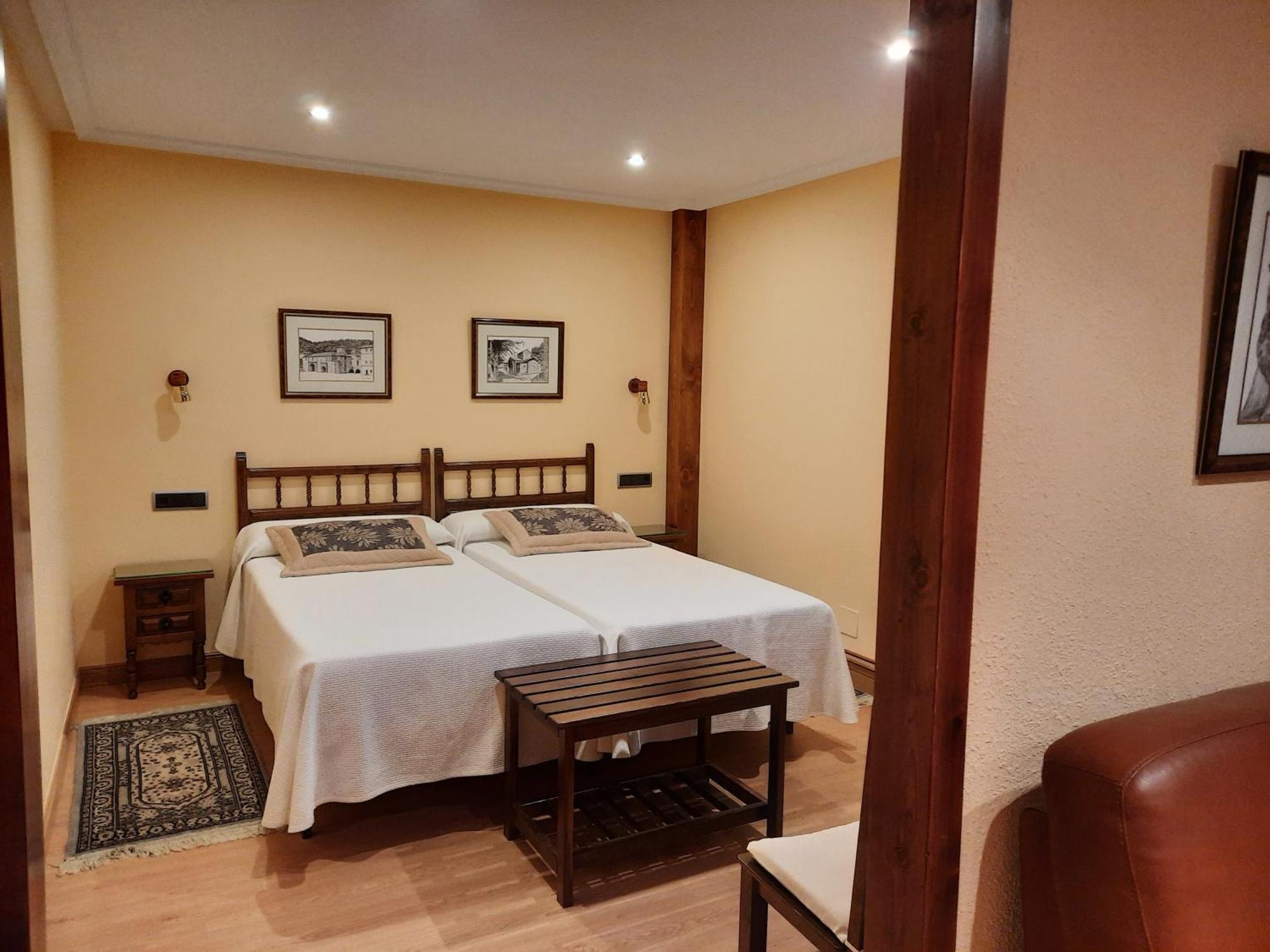 פוטס Hosteria Picos De Europa מראה חיצוני תמונה