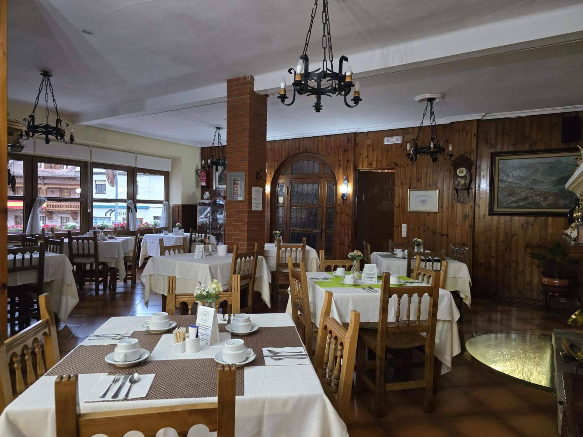 פוטס Hosteria Picos De Europa מראה חיצוני תמונה