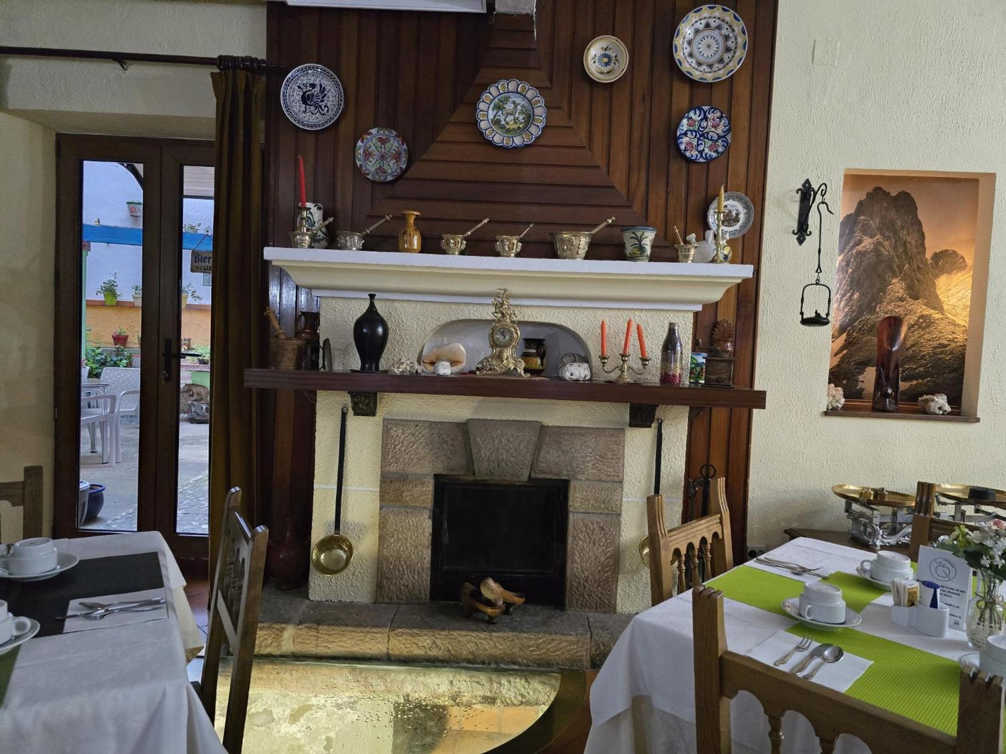 פוטס Hosteria Picos De Europa מראה חיצוני תמונה