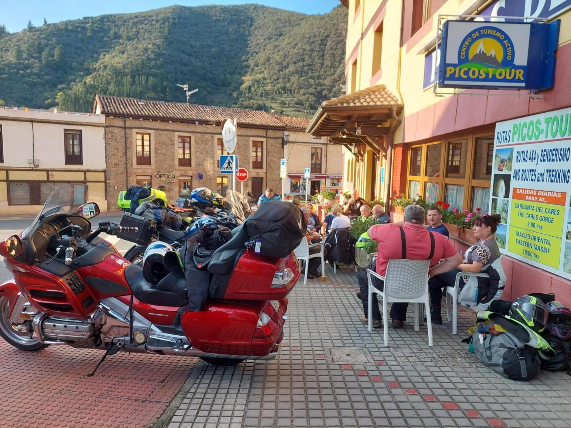 פוטס Hosteria Picos De Europa מראה חיצוני תמונה
